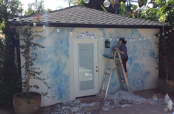 Muralist - Painting Exterior Wall Mural